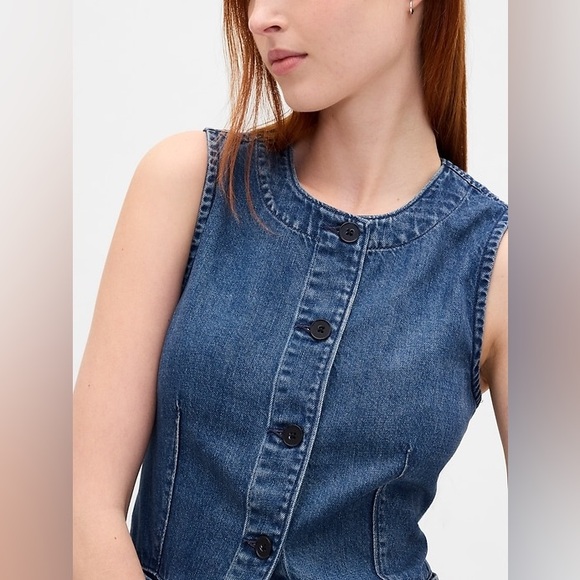 GAP Denim Vest Sleeveless Button Front Cotton Size M Trendy Layering - Picture 2 of 12